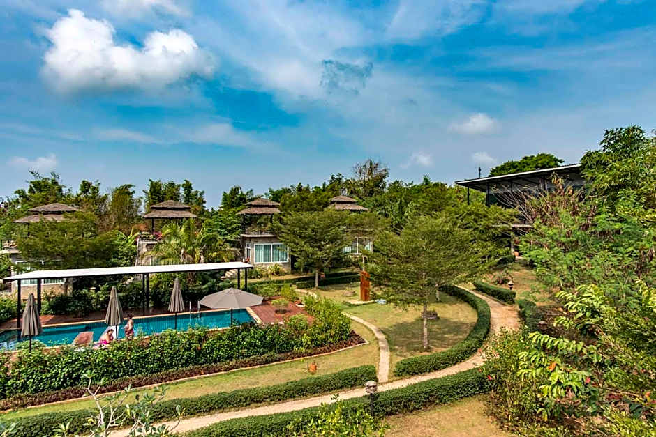 Koh Mak White Sand Beach