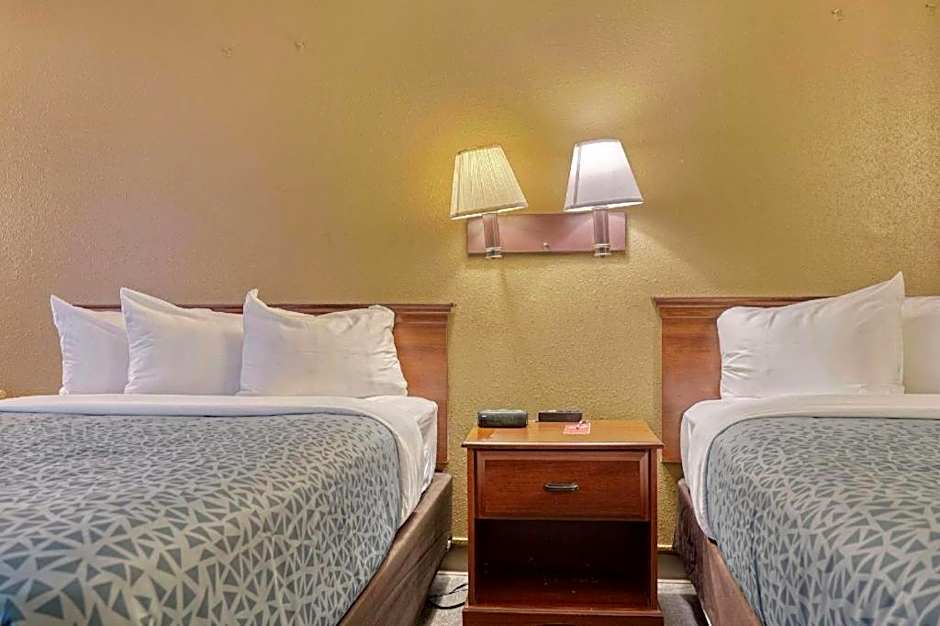 Econo Lodge Raleigh near Walnut Creek Amphitheatre