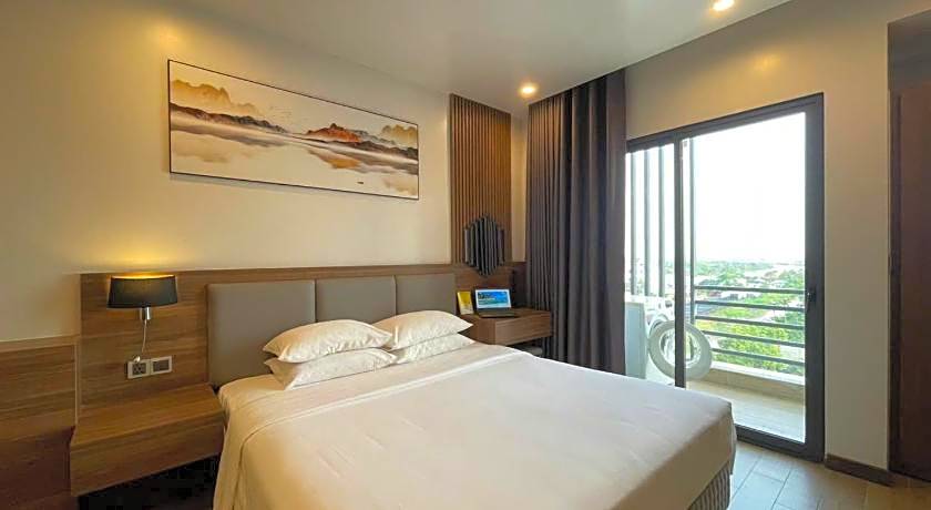 Zen Riverside Hotel n Residences