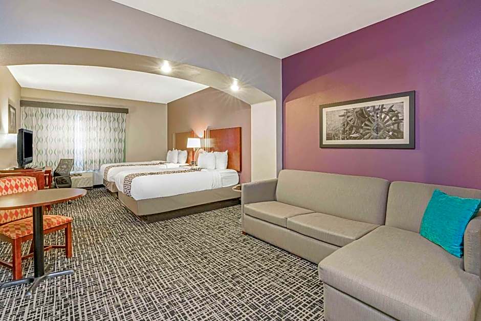 La Quinta Inn & Suites by Wyndham Oklahoma City Yukon
