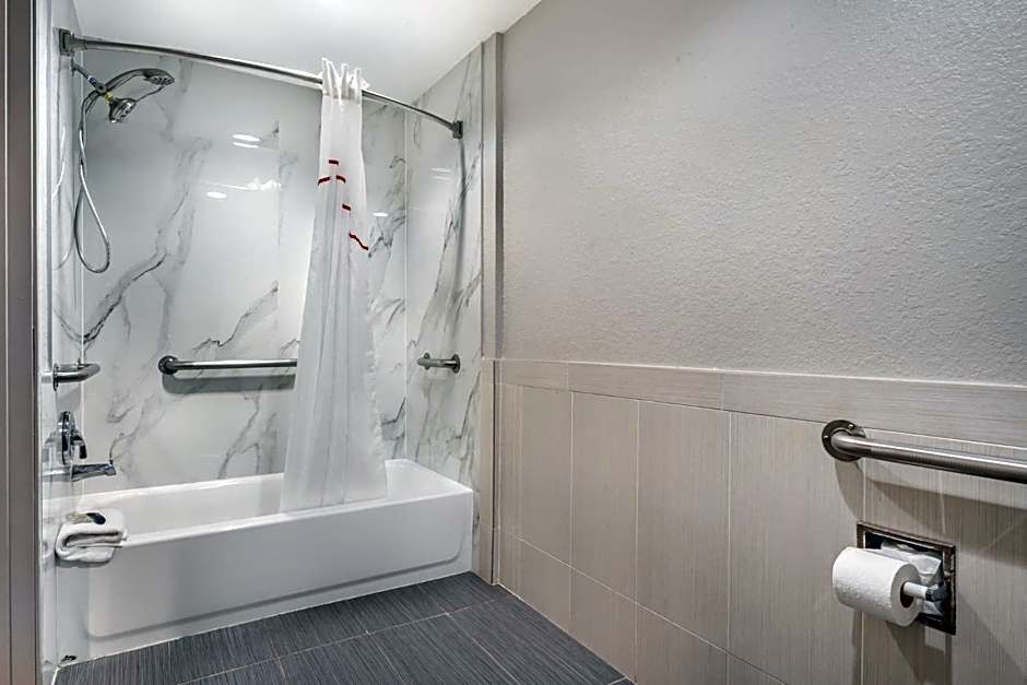 Red Roof Inn Houston Brookhollow