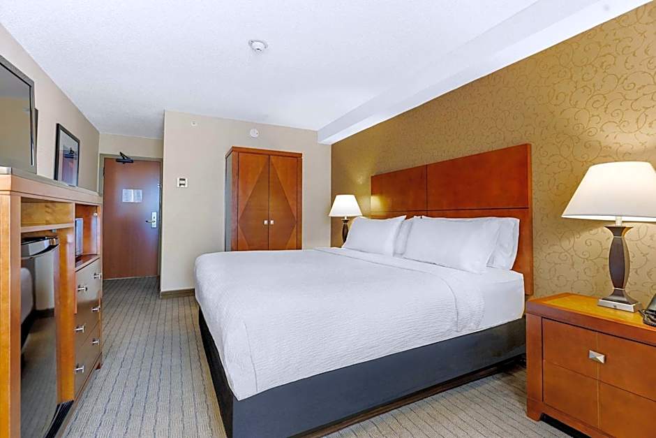 Sandman Hotel & Suites London Downtown