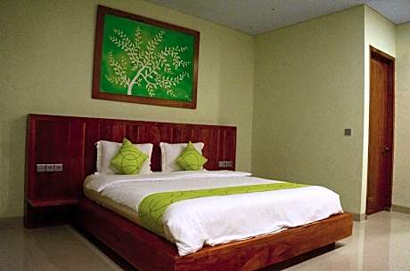 Poolside Junior Suite