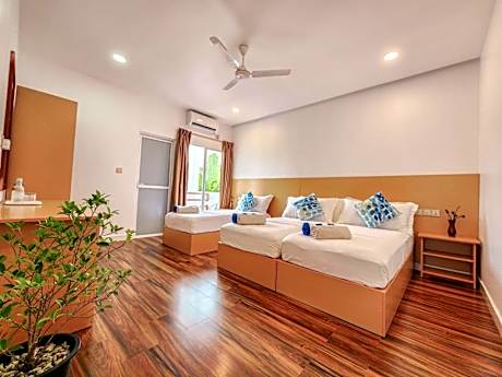 Triple Room with Balcony