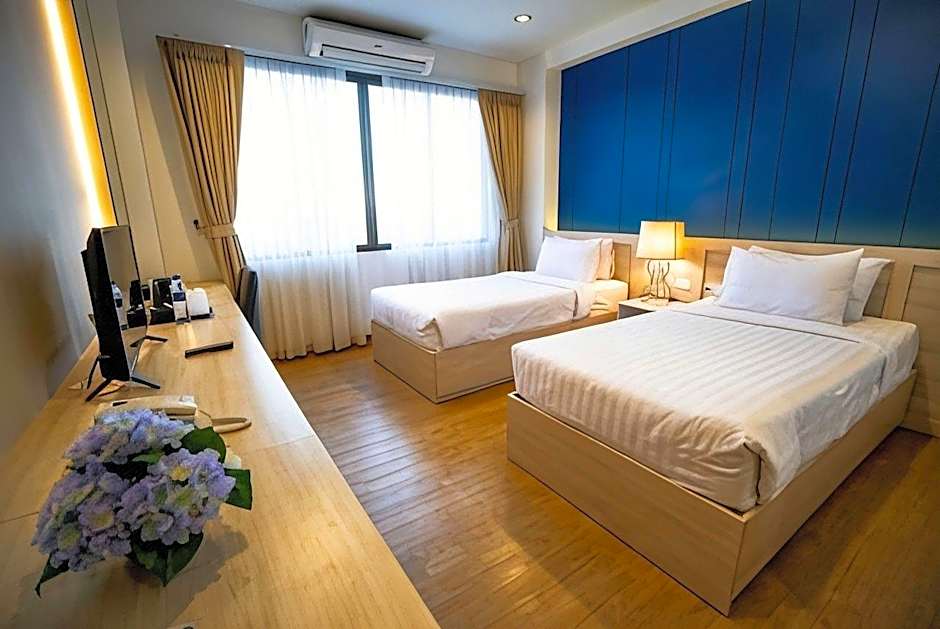 Phrae Nakara Hotel