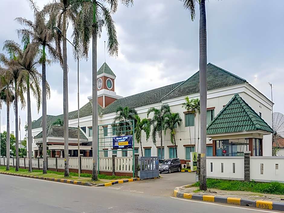 Grand Cikarang Hotel