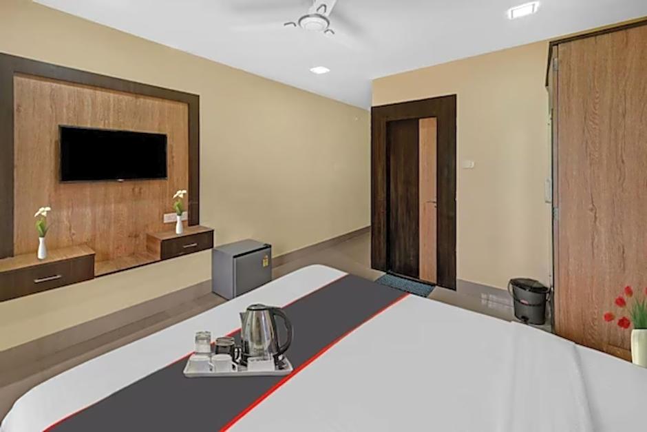 Goroomgo Moonlight Guest House Bhubaneswar