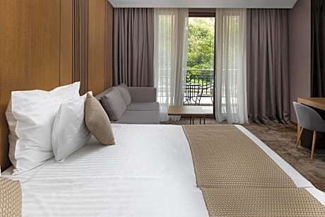 Superior Twin Room with Free Spa Access