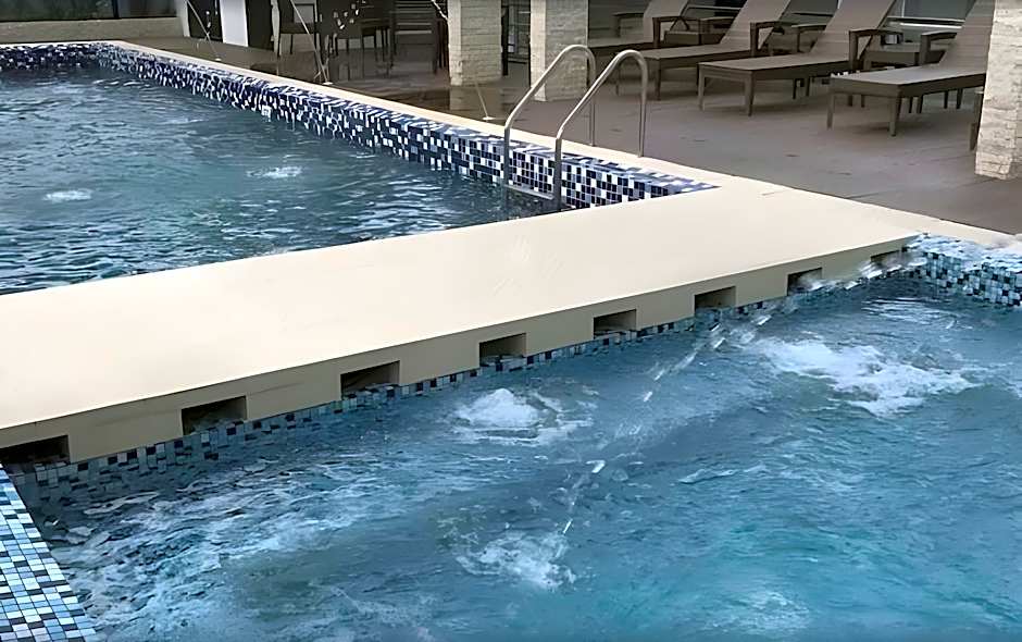 Blue Lotus Hotel