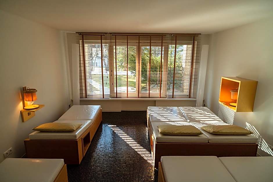 Hinterwies – Ski In / Lodge / Dine