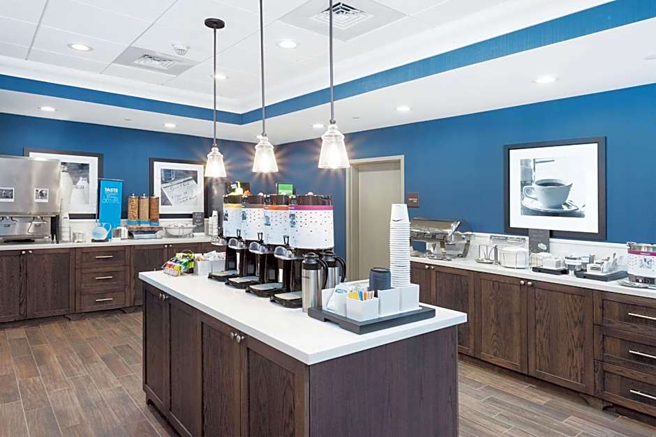 Hampton Inn By Hilton Kennebunk Kennebunkport ME