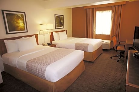 Double Room with Two Double Beds - Smoking