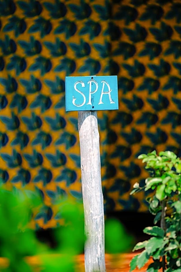 Pearl Beach by Sansi