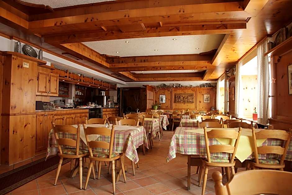 Hotel-Restaurant Zum Kirschbaum