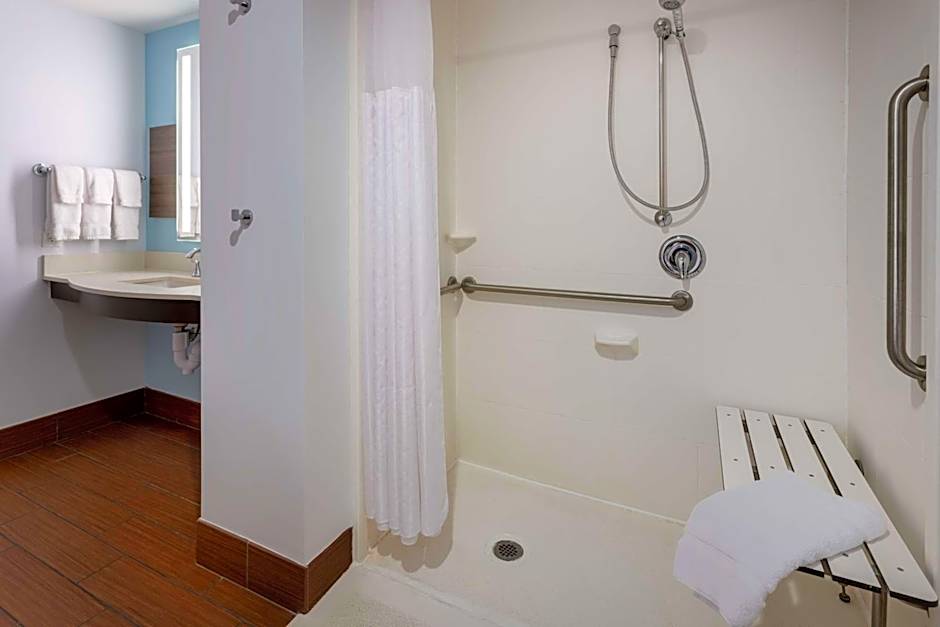 Hilton Garden Inn Roanoke