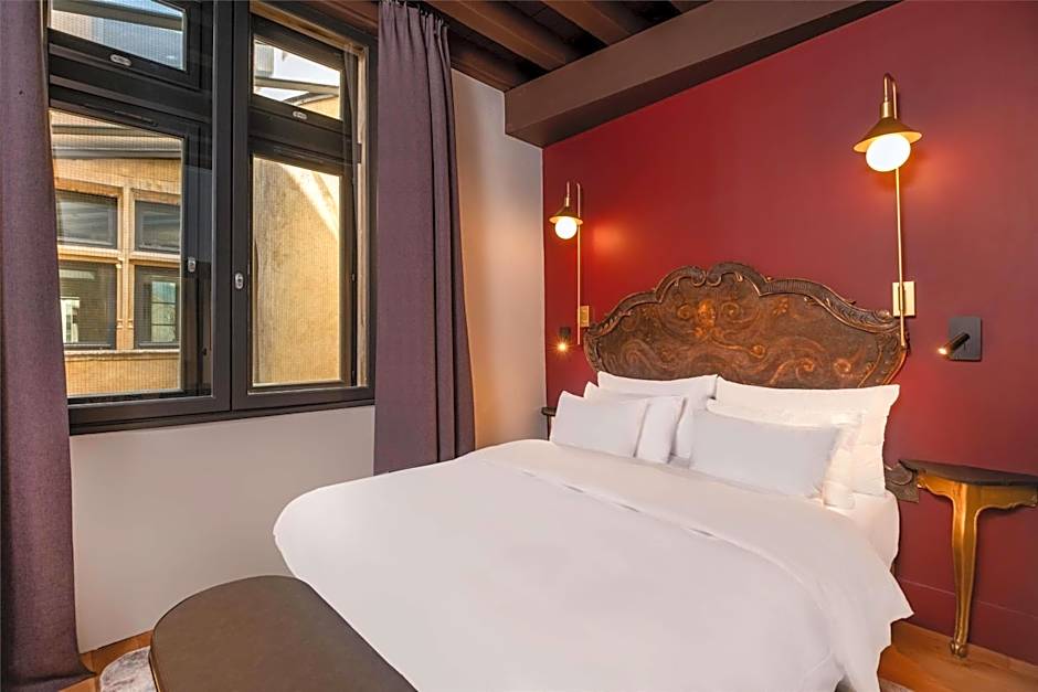 Cour des Loges Lyon, a Radisson Collection Hotel
