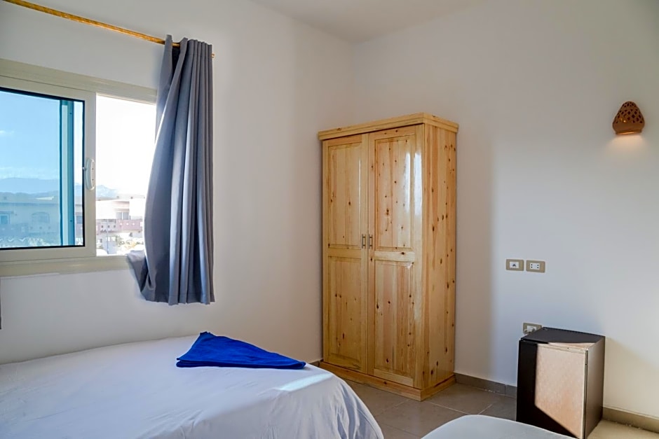 Al Deira Dahab Hotel