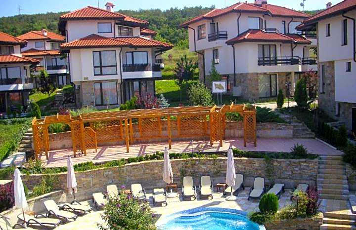 Bay View Villas - Luxury Villas & Apartments