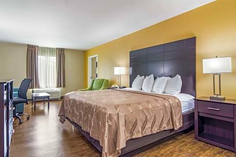 King Room - Accessible/Non-Smoking