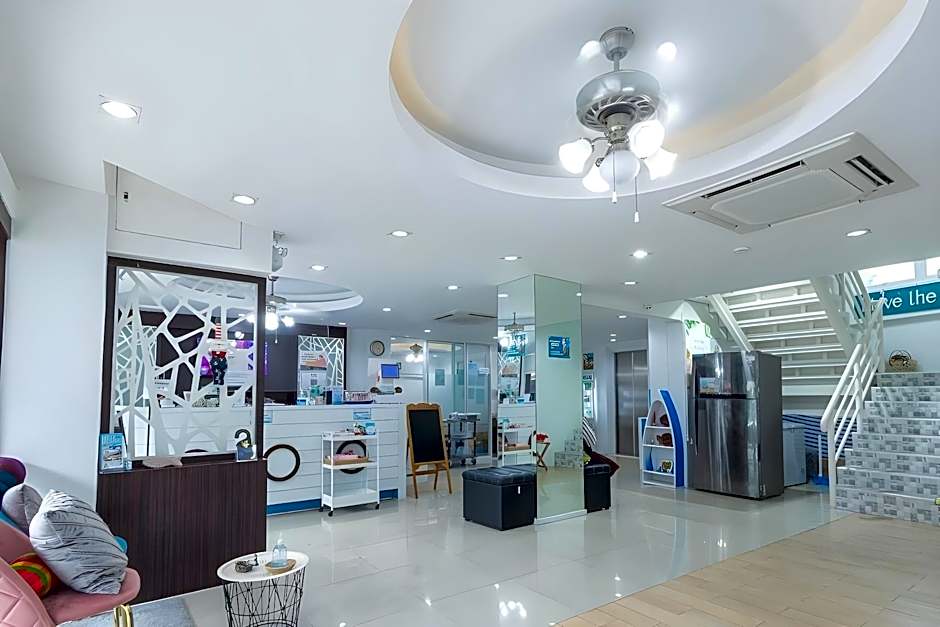 Bed By Boat Hotel & Apartment