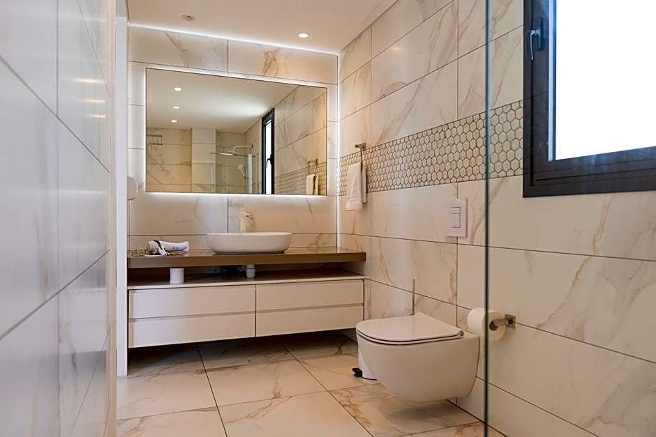 Y & P LATCHI HOTEL