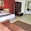 Mondrian Suite Hotel