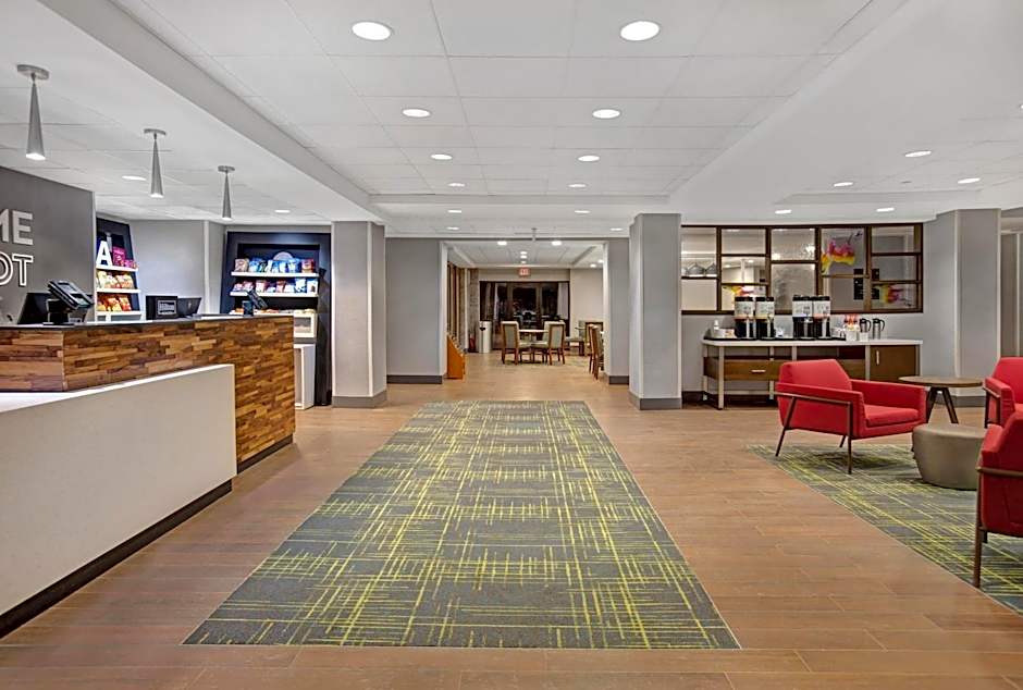 Hampton Inn By Hilton Westfield