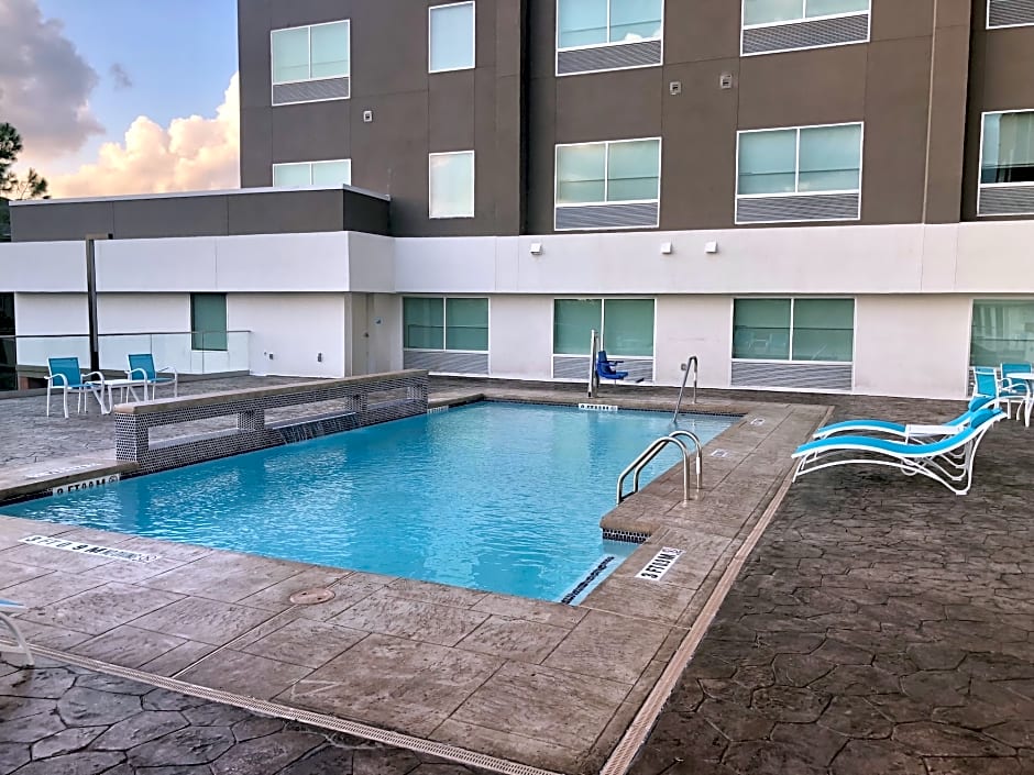 Holiday Inn Express And Suites Houston Westchase Westheimer Guest