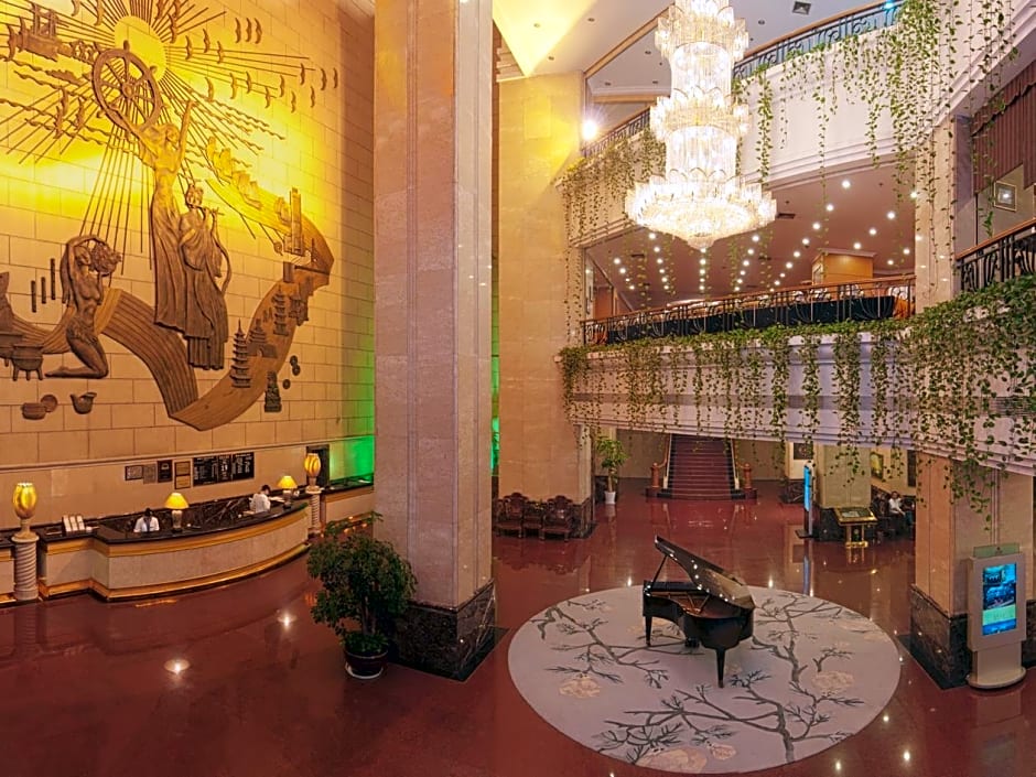 Golden Port Hotel