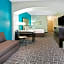 La Quinta Inn & Suites by Wyndham Paris