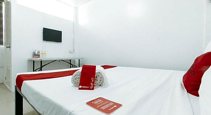 RedDoorz Shukran Rentals OPC Pampanga 