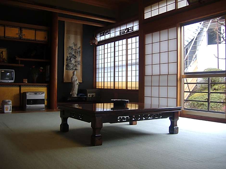 Saratoku Ryokan