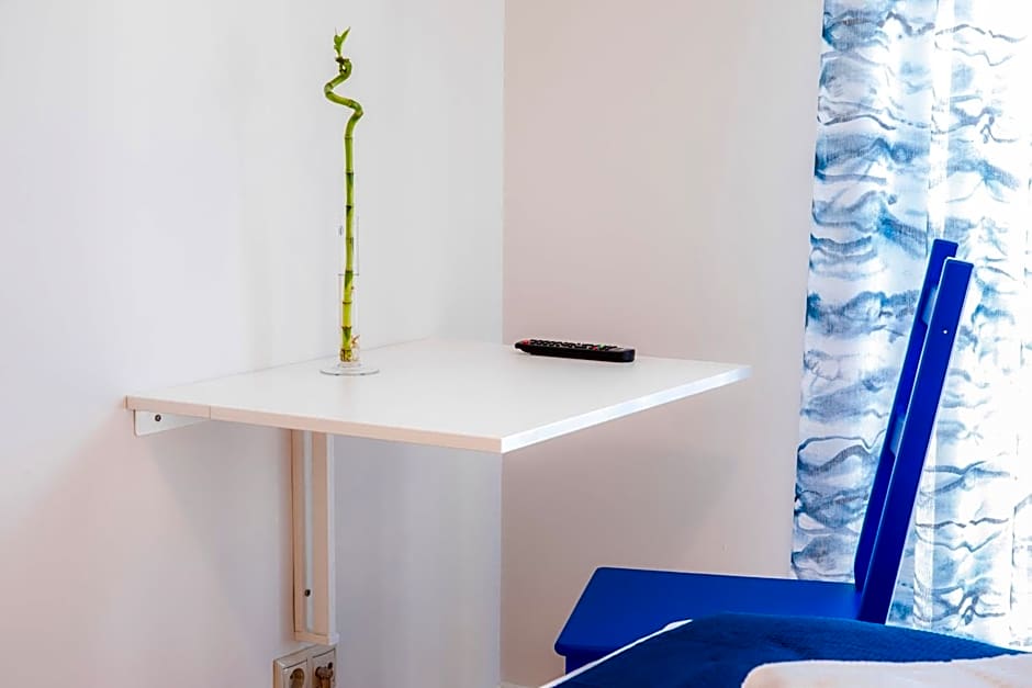 Vinyl Flat Bed & Breakfast - Rooms