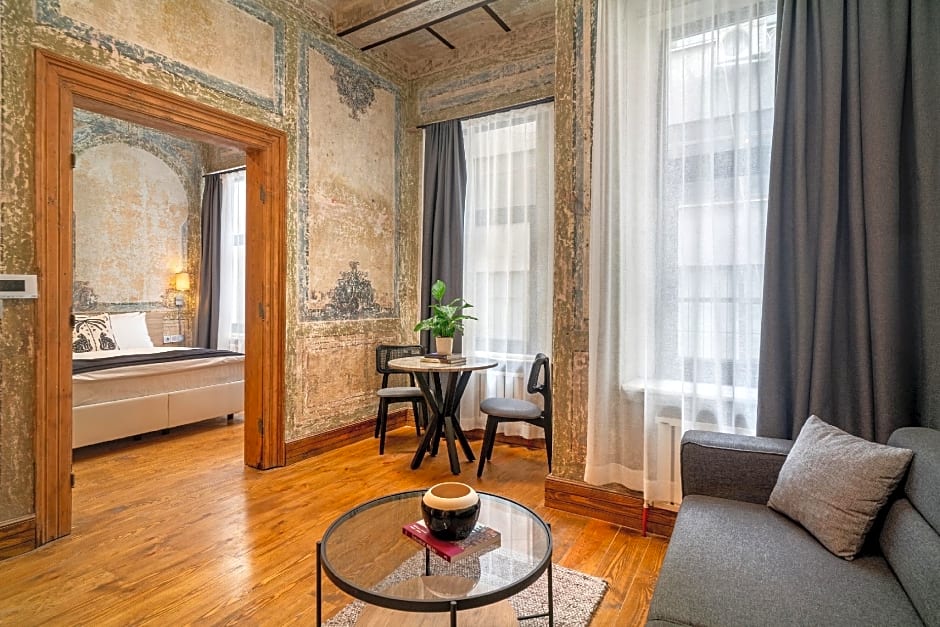 Urban Quarters - Büklü Han