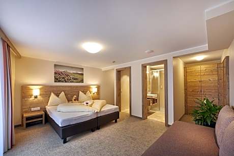Triple Room with Balcony or Terrace