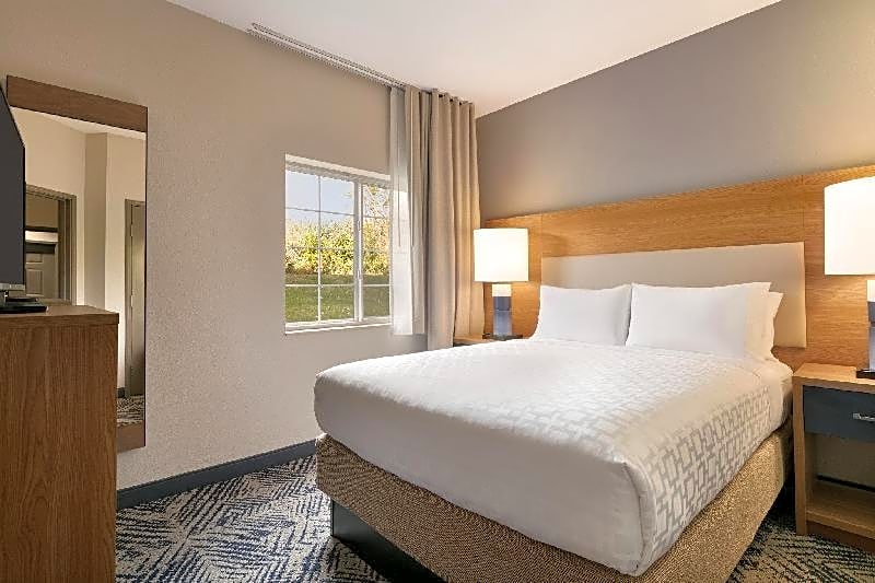 Candlewood Suites Springfield