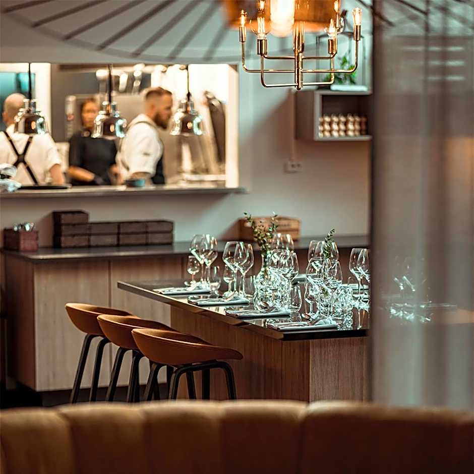 Sunlight Hotel Conference & Spa