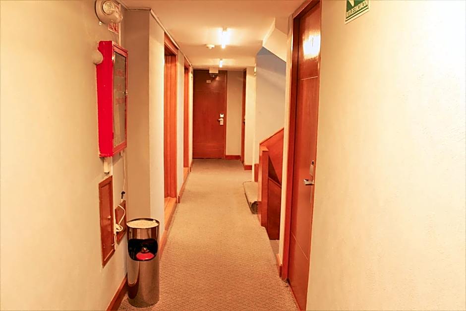 Condesa Suites