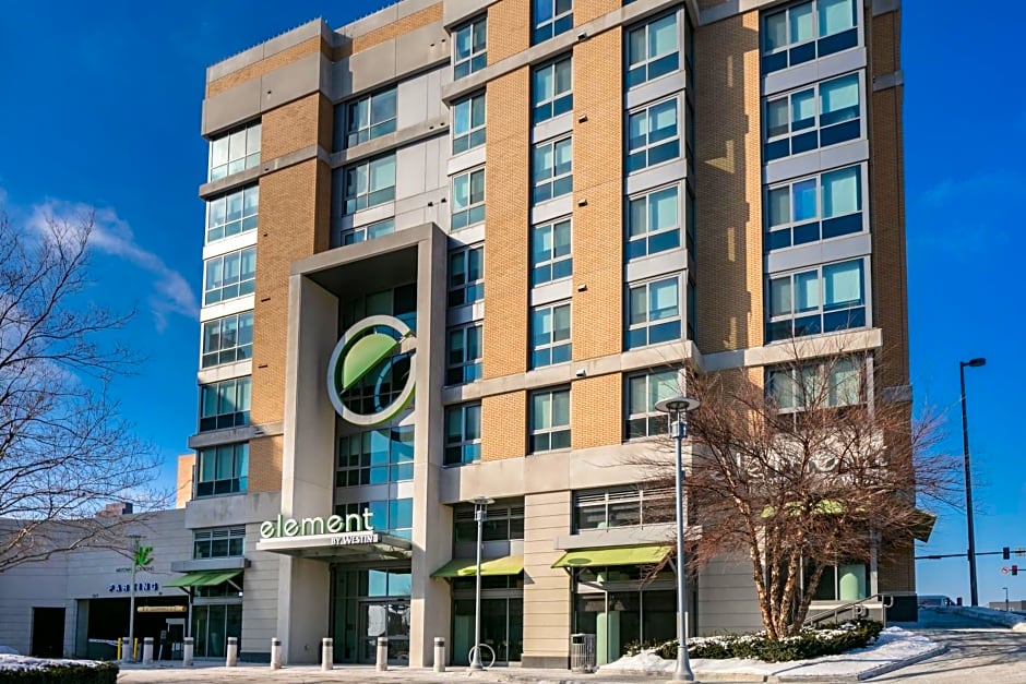 Element Omaha Midtown Crossing