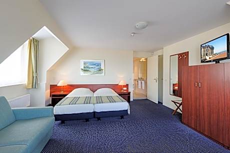 Superior Triple Room with Sea View