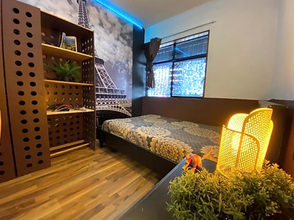 Roomies Hostel Condesa