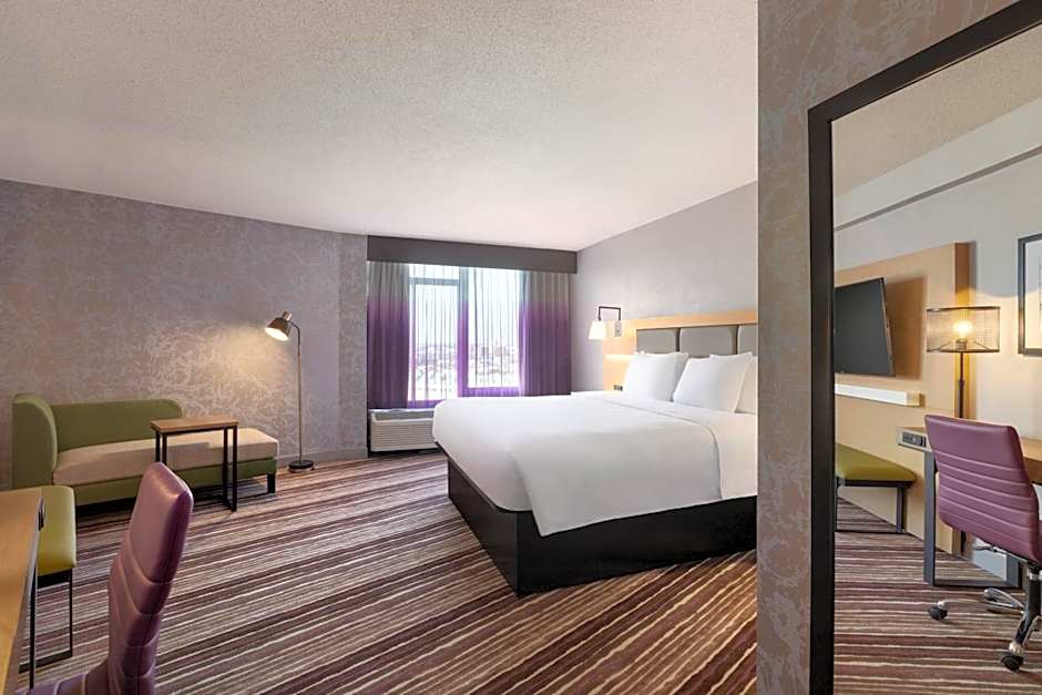Holiday Inn Philadelphia Arpt-Stadium Area By IHG