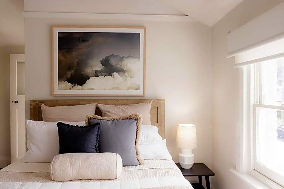 Central home in trendy South Hobart