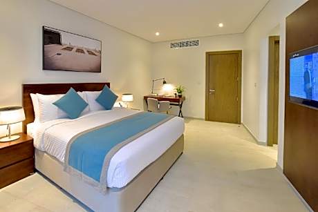 Premium Two Bedroom Apartment, City View