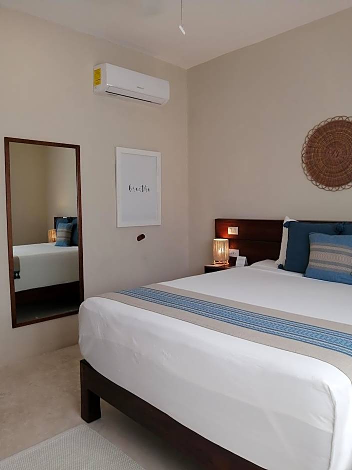 Noah Beach Hotel & Suites