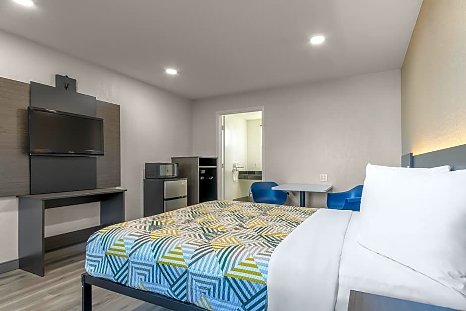 Motel 6-Willows, CA