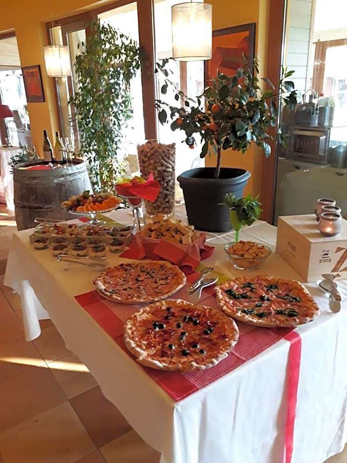 Hotel SLUNEČNÁ LOUKA