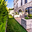 CEMAL ALACATI BUTIK HOTEL