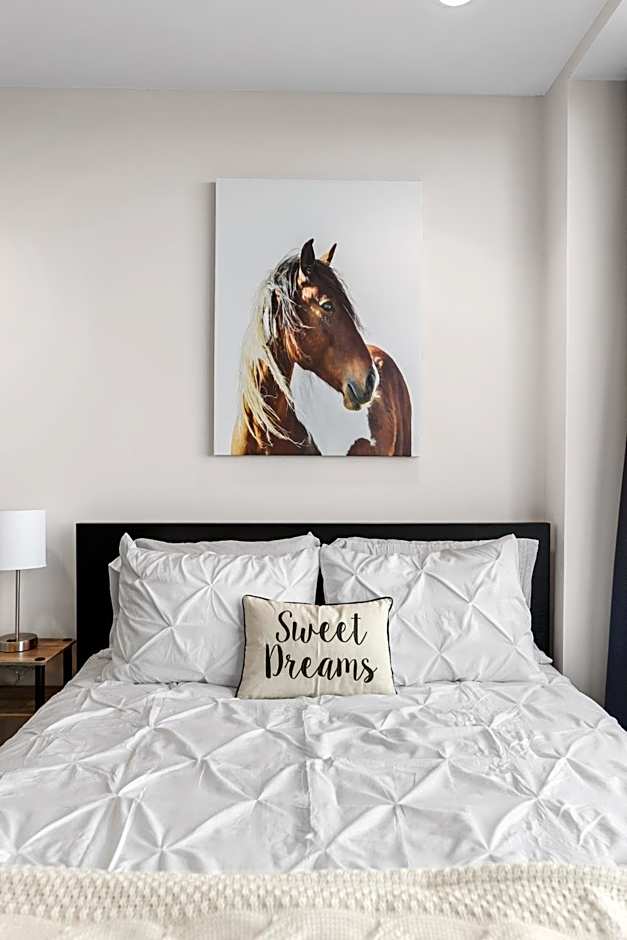 175 LEX - Walkable Downtown Lexington & Rupp Arena - Full Condos