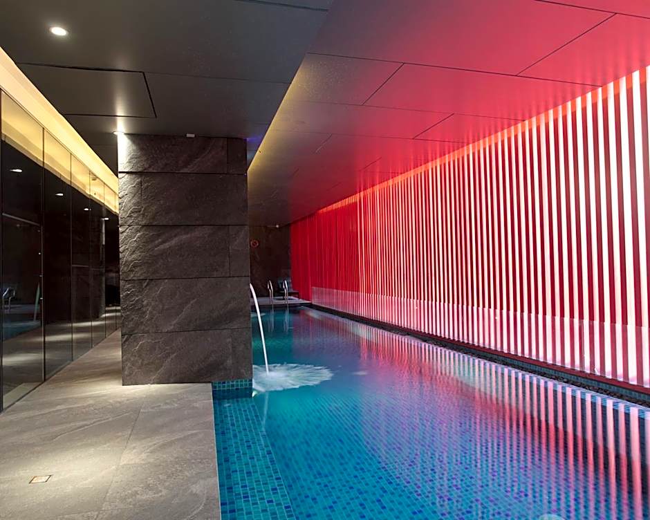 Red Hotel Cubao, Quezon City